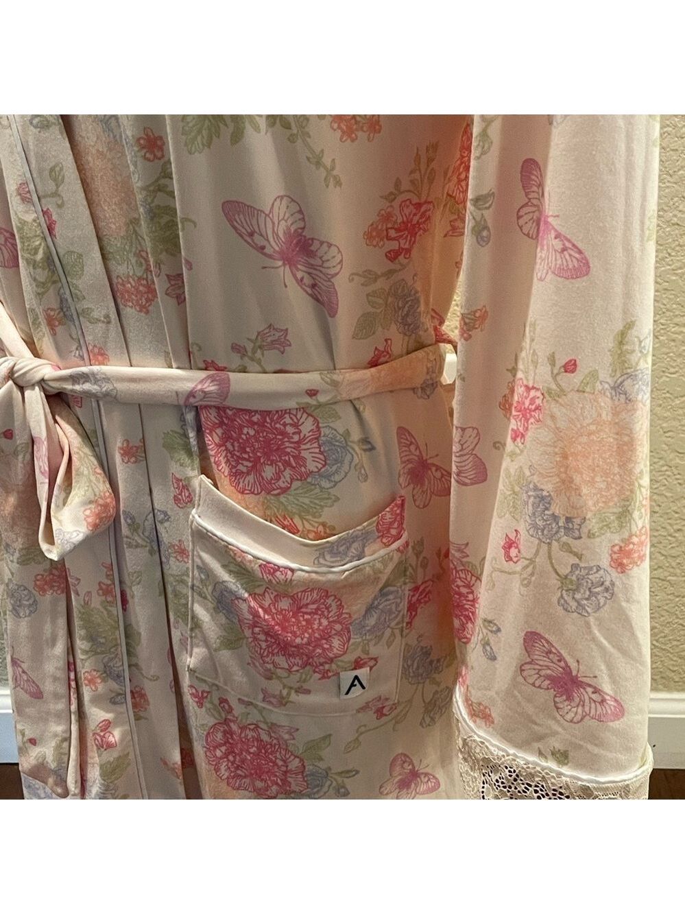 Aerosols Floral Short Robe - Picture 3 of 8